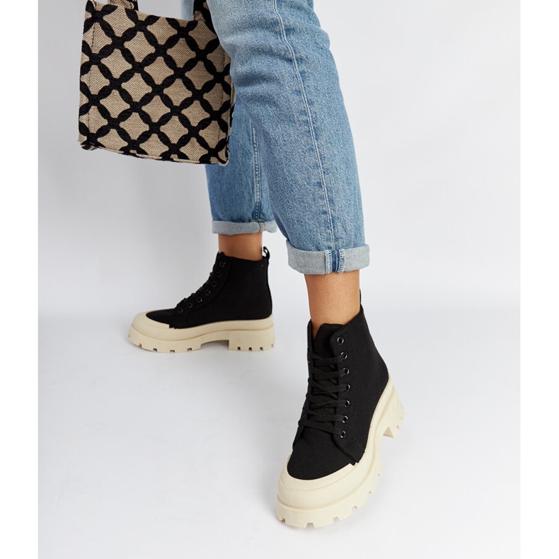 Svarta lätta Obispo stövlar