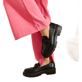 Svarta loafers med ett Lyle-spänne