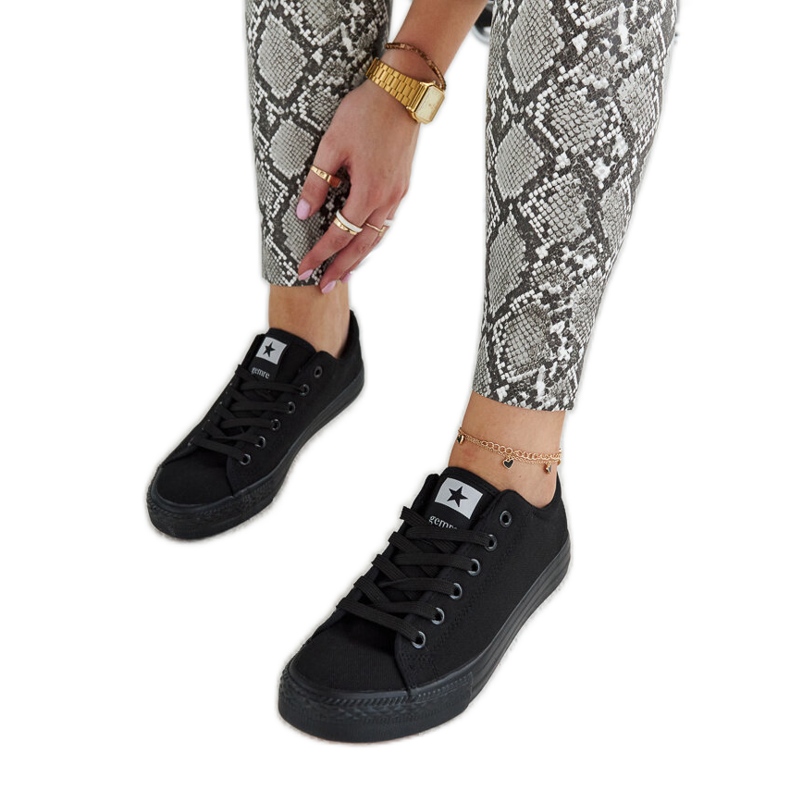 Rocky sneakers i svart tyg