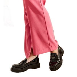 Teri svarta patent loafers