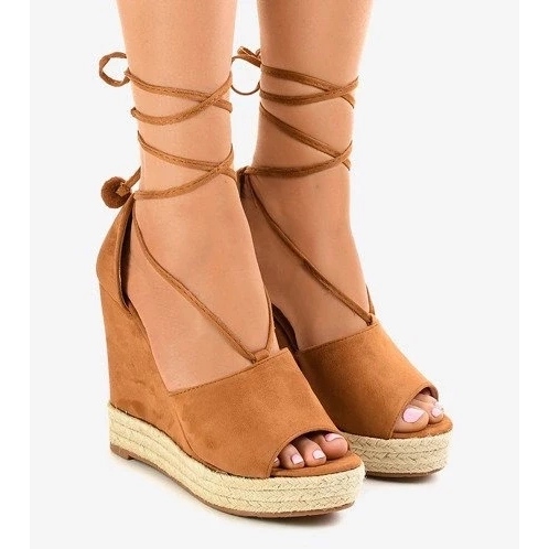 Beige loafers på plattformen och beige dam loafers