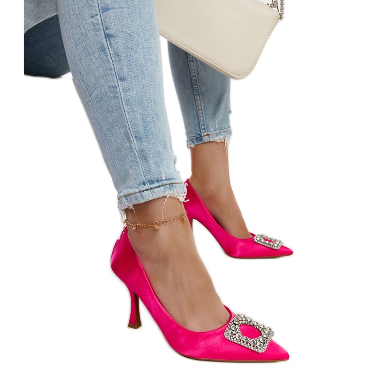 Rosa höga klackar med satinfinish och Clemente-rhinestones