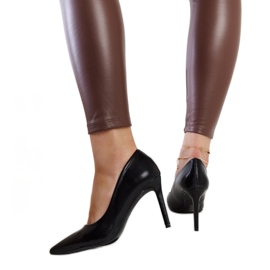 Svarta klassiska Yassira höga klackar