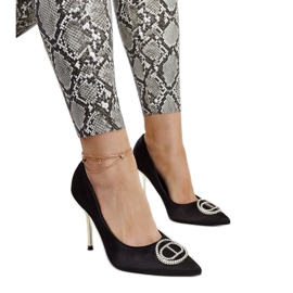 Svarta höga klackar med Elife zirkoner