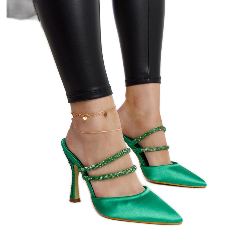 Gröna högklackade flip-flops från Raffaelina