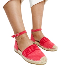 Mörkrosa espadrillor med dekorativa Sonjabroderier