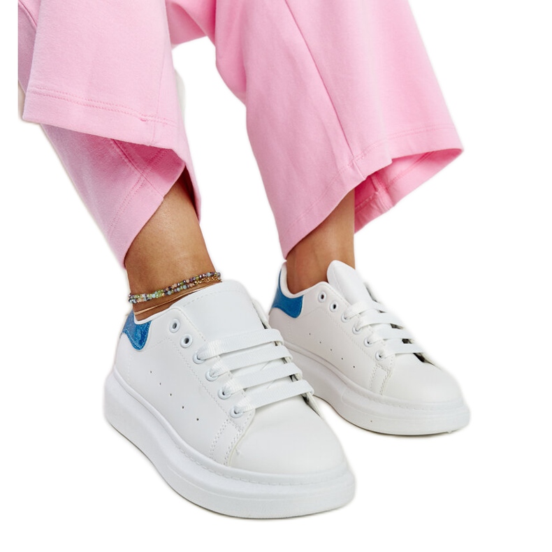 Fatimah vita sneakers i ekoläder