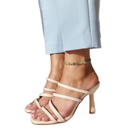 Ljusbeige Semira högklackade flip-flops