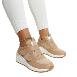 Bruna wedge sneakers med kardborreknäppning från Orly