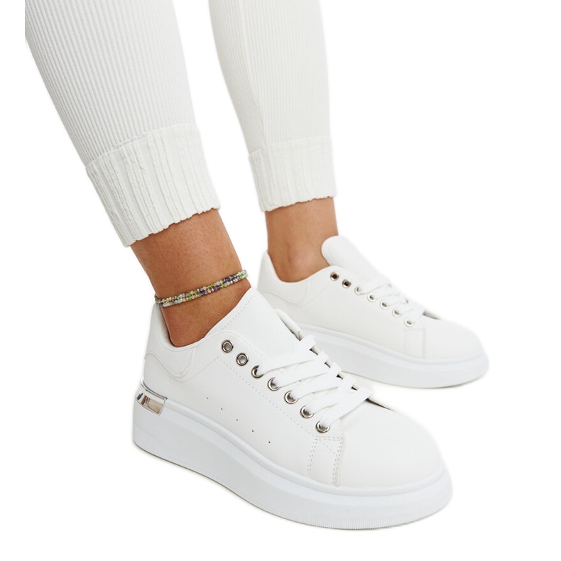 Vita Meriana sportskor