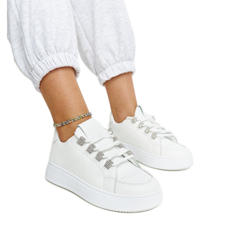 Vita sneakers med tjock Walida-sula