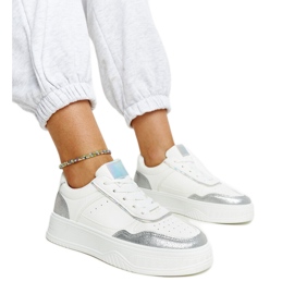 Vita och silver sneakers med tjock Rumai-sula