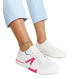 Vita sneakers med Zorica färg