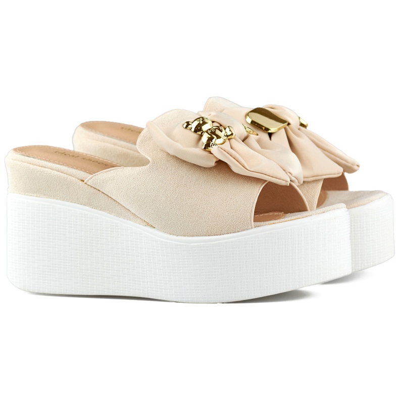 Beiga damtofflor med nalle och rosett på kilen beige