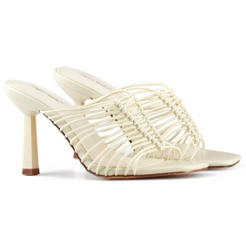 Tofflor med hög klack, eleganta, smidiga damtofflor med hög klack, beige