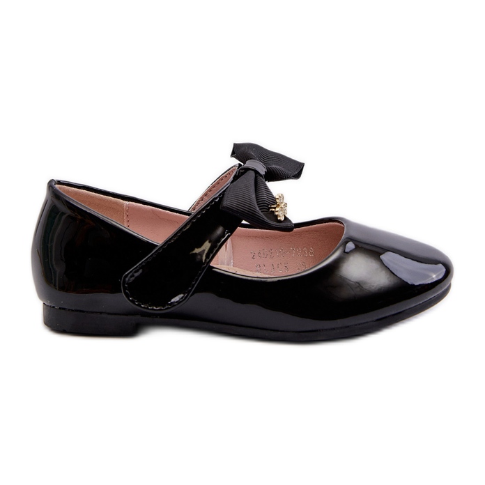 Barnballerinor i lackskinn med kardborrebåge och svart kattöga