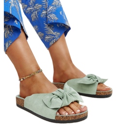 Ljusgröna Aamu rutschkanor med korksula