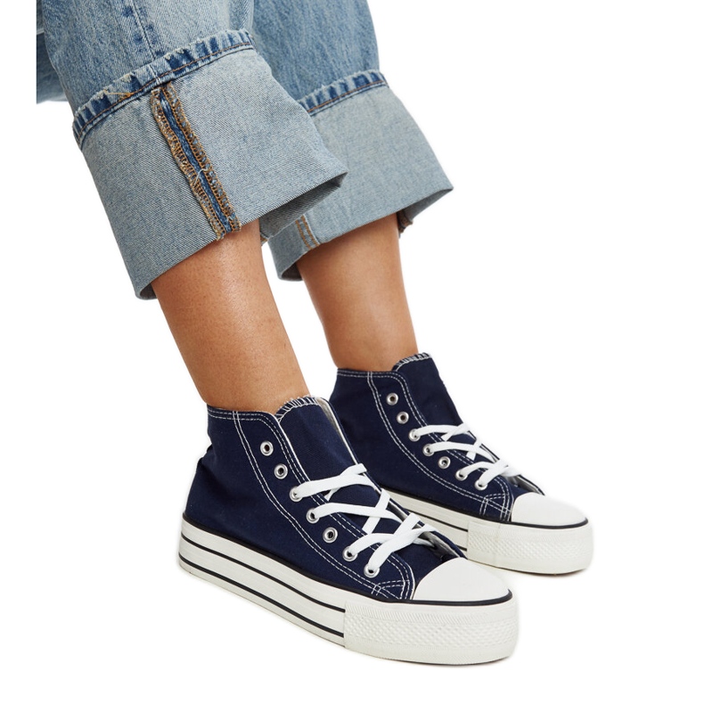 Marinblå high-top sneakers med tjock sula från Bagy