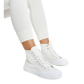 Vinka vita high-top sneakers