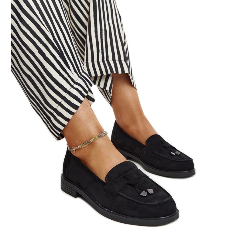Vinceza loafers i svart mocka