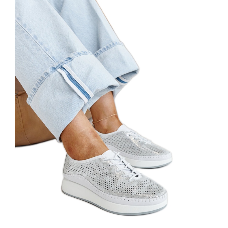 Silversneakers i läder på Amana-plattformen silver-