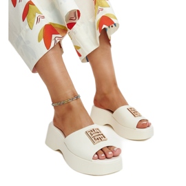 Flipflops i beige läder med Halabi-spänne