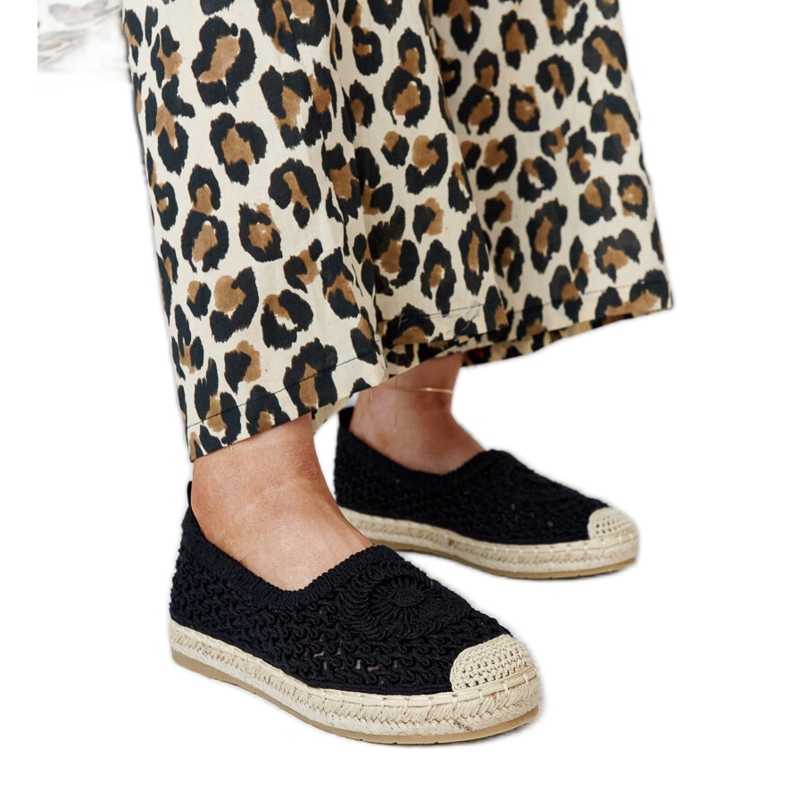 Svarta broderade Seila espadrillor