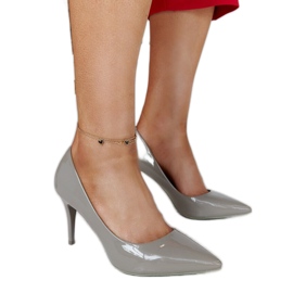 Grå stiletter i patent med Alsacea-läderinlägg