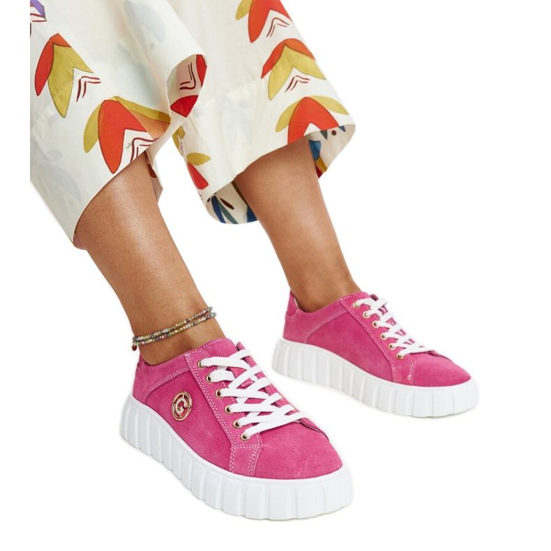 Mörkrosa lädersneakers med Stradone strass