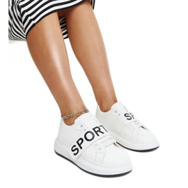 Blå läderskor med dekorativt spänne vit