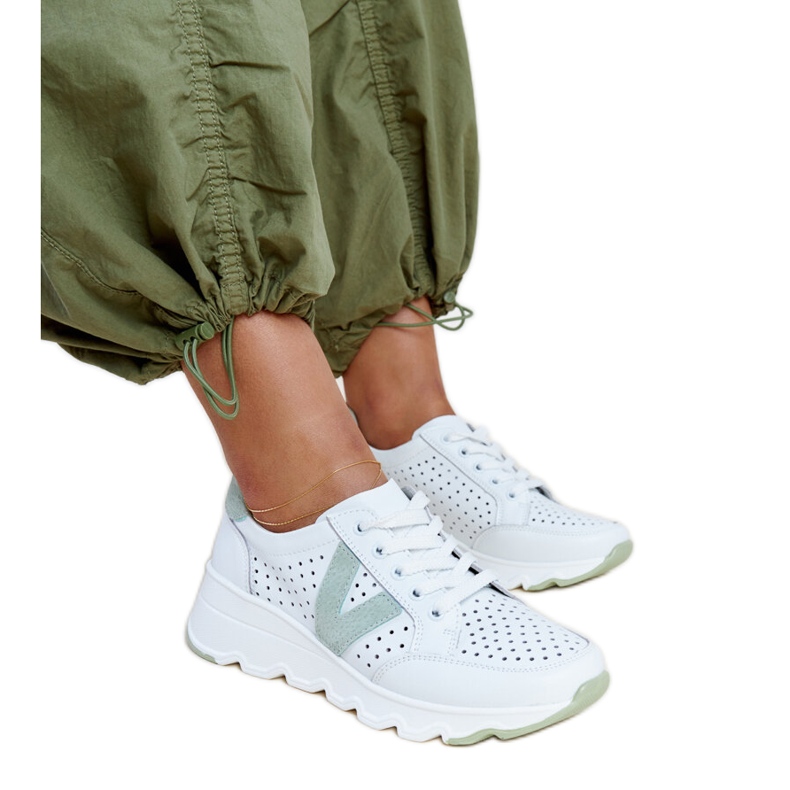 Vinceza genombrutna sneakers i vitt läder