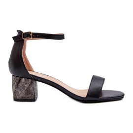 Damsandaler gjorda av ekologiskt läder med dekorerade höga klackar, svart Wiatalia
