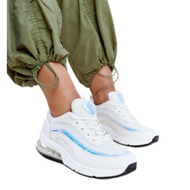 Vita sneakers med Jelek hologram