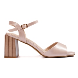 Goodin Eleganta beige damsandaler på hög klack