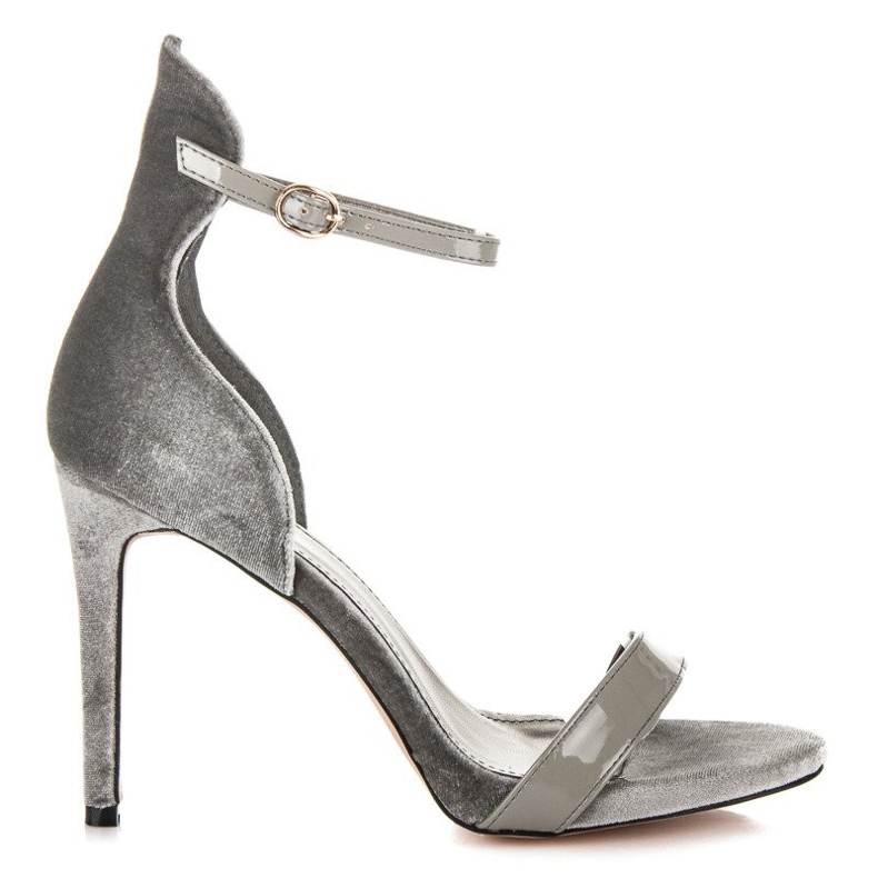 Vices Spännade sandaler grå