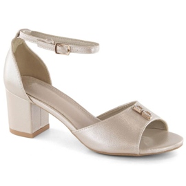 Vinceza W JAN306 sandaler med guldklack gyllene