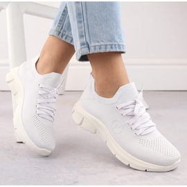 Vita sportskor för kvinnor Potocki BK01303