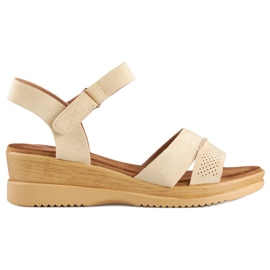 Beige kilsandaler i mocka, bekväma damsandaler