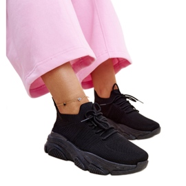 Svarta sneakers med massiv Kassi-sula