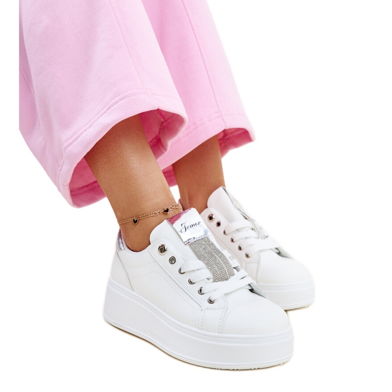 Vita och silver sneakers med Maurizia-rhinestones