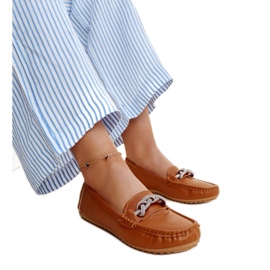 Bruna mockasiner dekorerade med Adiba-rhinestones