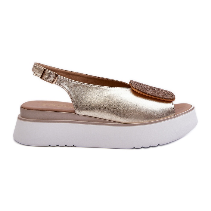 Zazoo 1786 lädersandaler för kvinnor på en plattform med gulddekoration gyllene