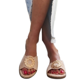 Beiga flipflops med läderinlägg från Buenas beige