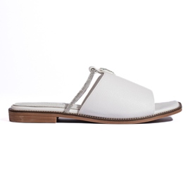 Vita platta sandaler för kvinnor
