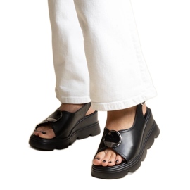 Bayley svarta sandaler med spänne