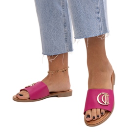 Mörkrosa flipflops med spänne från Almeita