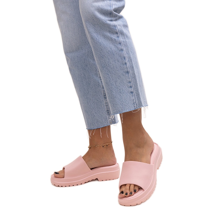 Rosa flipflops med tjock sula från Soiza