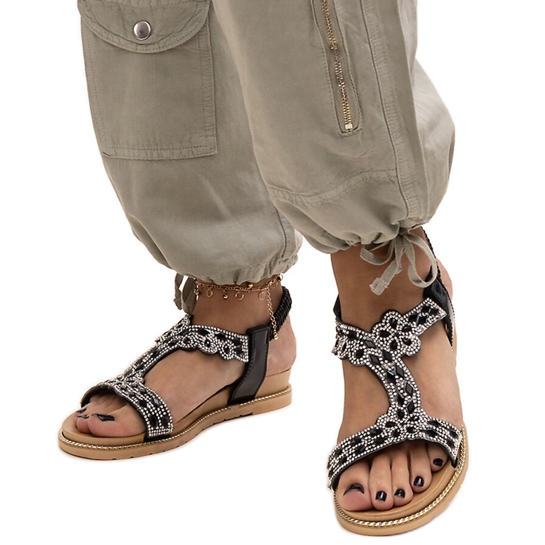 Shahidas blanka svarta sandaler