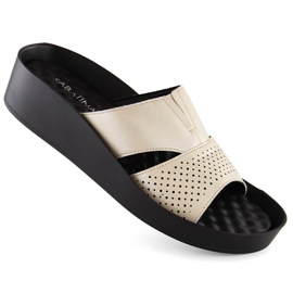 Beige glänsande flip-flops för kvinnor med resårband Sabatina 2318-4