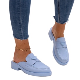 Blå Berkshire mulor med stängd tå